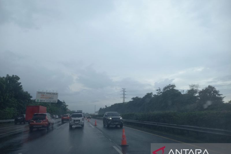 Contraflow diberlakukan di ruas Jagorawi arah Jakarta mulai dari Km 21