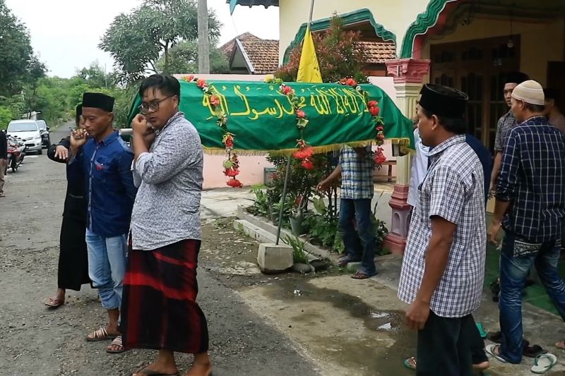 Puluhan warga Ponorogo keracunan nasi hajatan, satu meninggal – ANTARA News