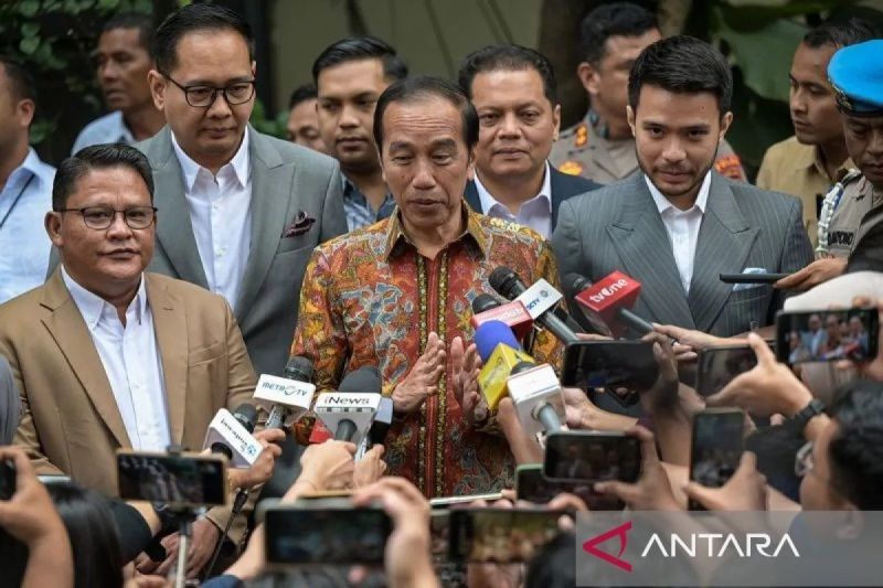 Kriminal kemarin, Jokowi lapor ijazah palsu hingga ricuh di Kemang