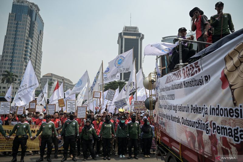 Membuka akses buruh untuk miliki saham perusahaan