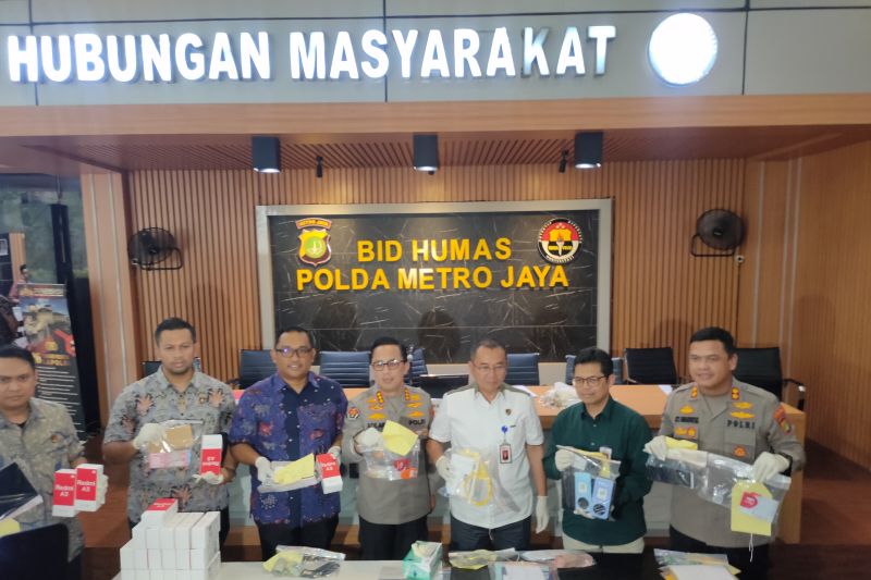 Polisi-Interpol koordinasi untuk telusuri saham korban “scamming”