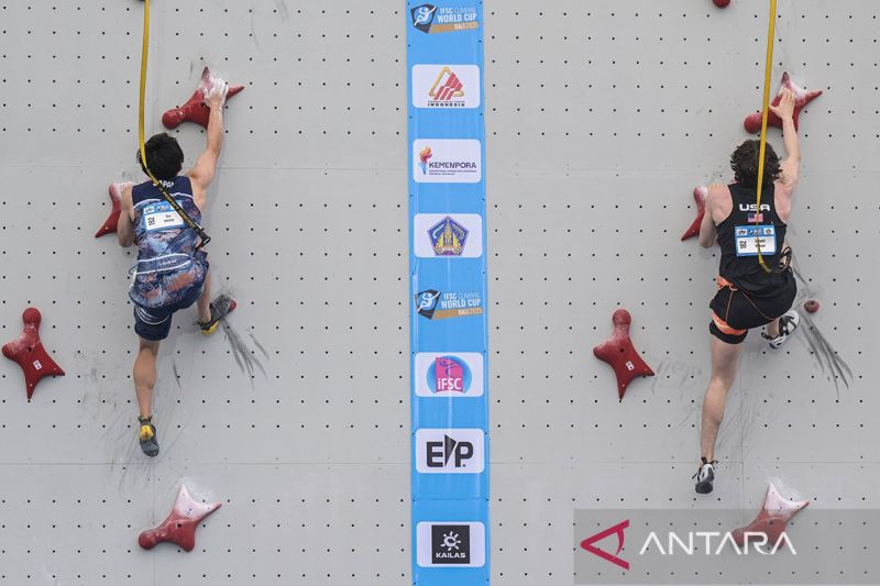 Samuel Watson raih medali emas kategori speed putra seri ketiga IFSC Climbing World Cup 2025