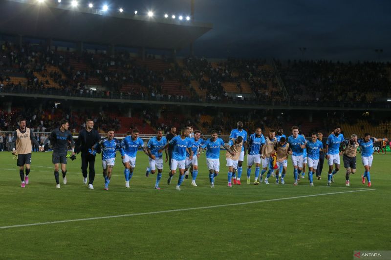 napoli-kokoh-di-peringkat-pertama-setelah-tekuk-lecce-1-0