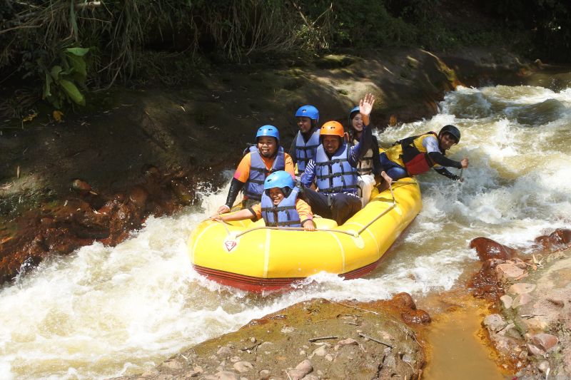 5 ide traveling penguji nyali, cocok bagi para petualang