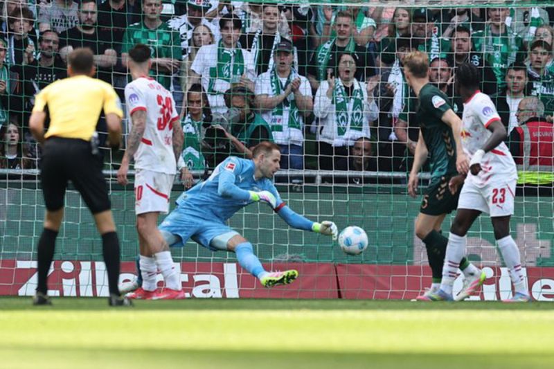 RB Leipzig imbang, sedangkan Holstein Kiel dipastikan terdegradasi