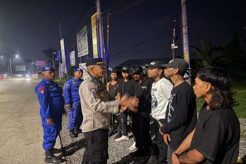 polres-batang-lakukan-pembinaan-tujuh-remaja-diduga-aksi-tawuran
