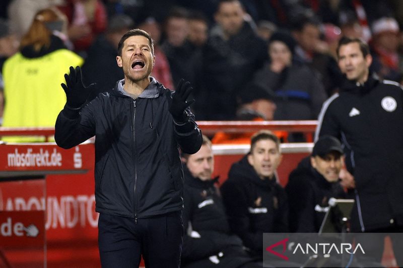 Madrid ingin resmikan Alonso dan Trent sebelum Piala Dunia Antarklub