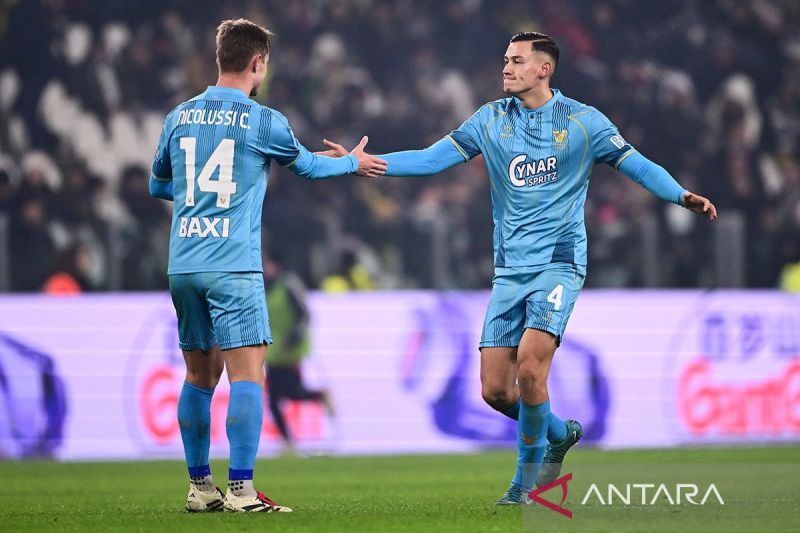 Venezia keluar dari zona degradasi, kalahkan Fiorentina 2-1