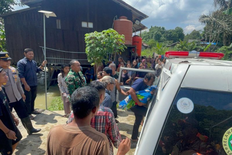 SAR temukan balita terseret banjir di Samarinda setelah dua hari