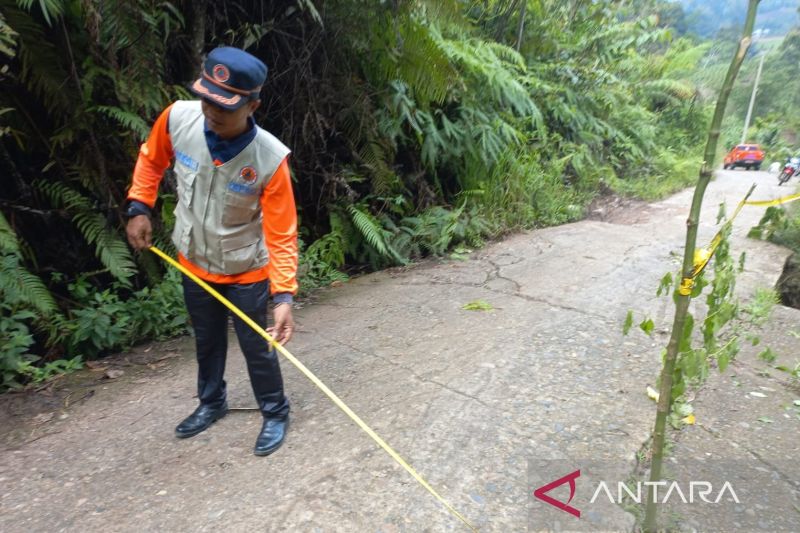 Jalan lintas OKU Selatan amblas 51 meter, BPBD: lakukan pengamanan
