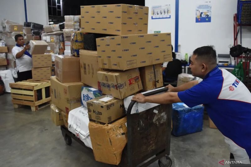 Kadin: Kebijakan pemerintahan Prabowo bangkitkan bisnis kurir-logistik