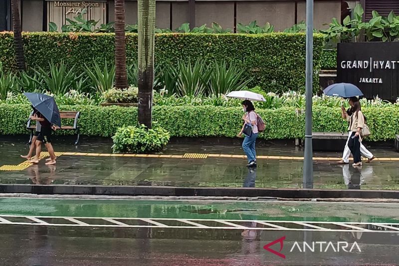 BMKG perkirakan tiga wilayah Jakarta diguyur hujan pada Minggu pagi
