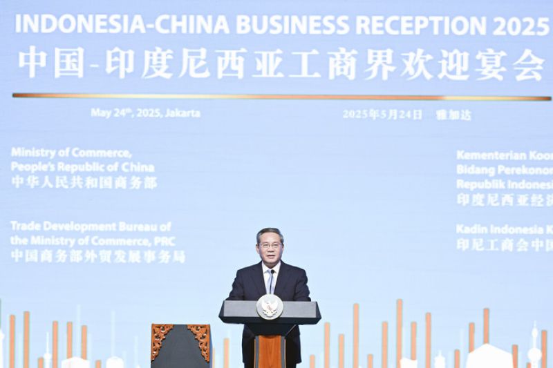 pm-china-li-qiang-hadiri-resepsi-bisnis-indonesia-china-di-jakarta
