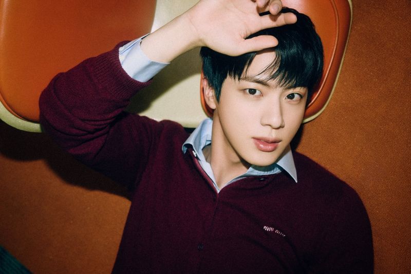 “echo”-dari-jin-bts-debut-di-peringkat-tiga-billboard-200