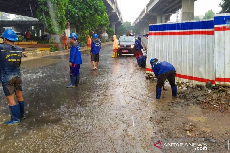 pembangunan-saluran-air-di-jaktim-untuk-cegah-banjir-saat-hujan