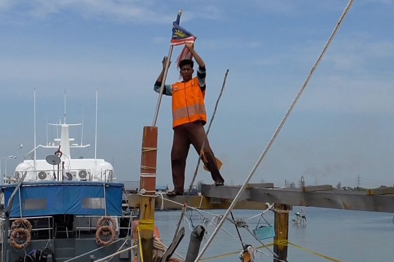kkp-tangkap-dua-kapal-illegal-fishing-asal-malaysia-di-selat-malaka-–-antara-news