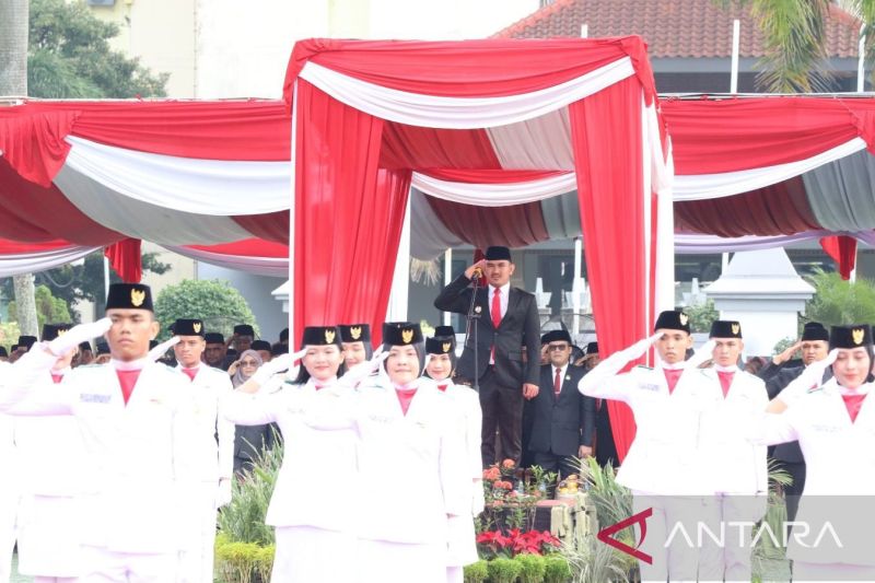 Bupati Bekasi pertimbangkan kebijakan masuk sekolah pukul 06:00 WIB