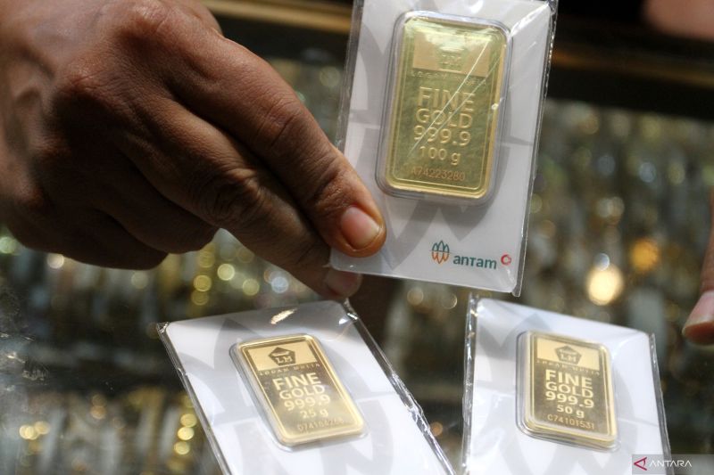 Emas Antam pada Kamis terus naik, kini Rp1,928 juta per gram