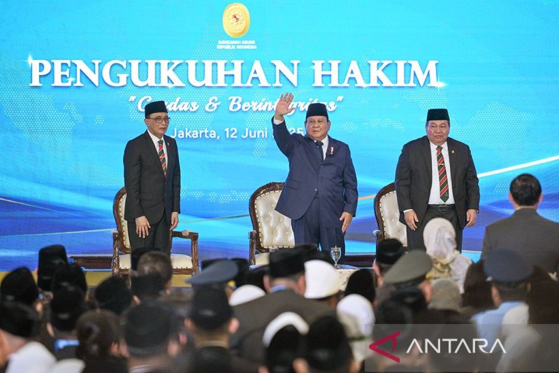 Prabowo tekankan negara tanpa sistem hukum adil akan gagal