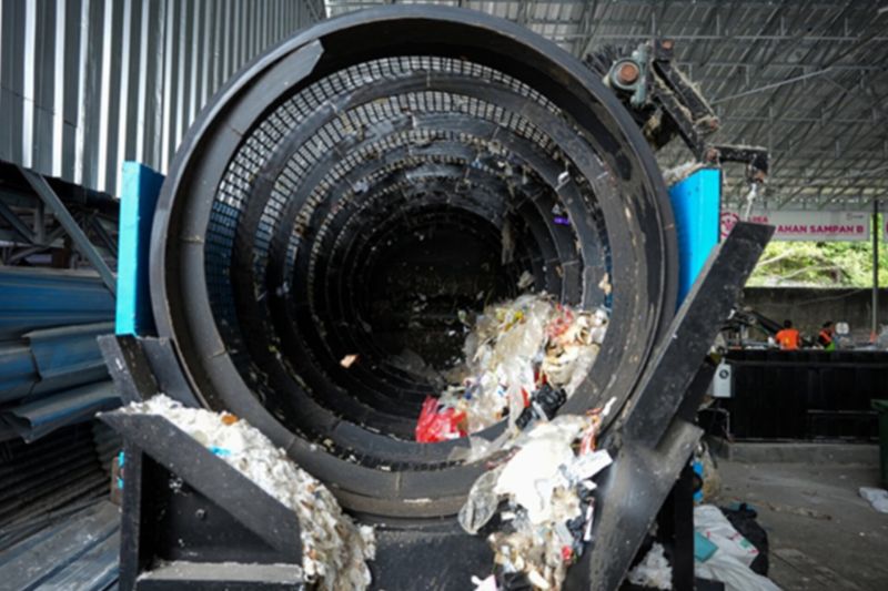 Jangjo kampanyekan “Junk Revolution” untuk mengatasi masalah sampah