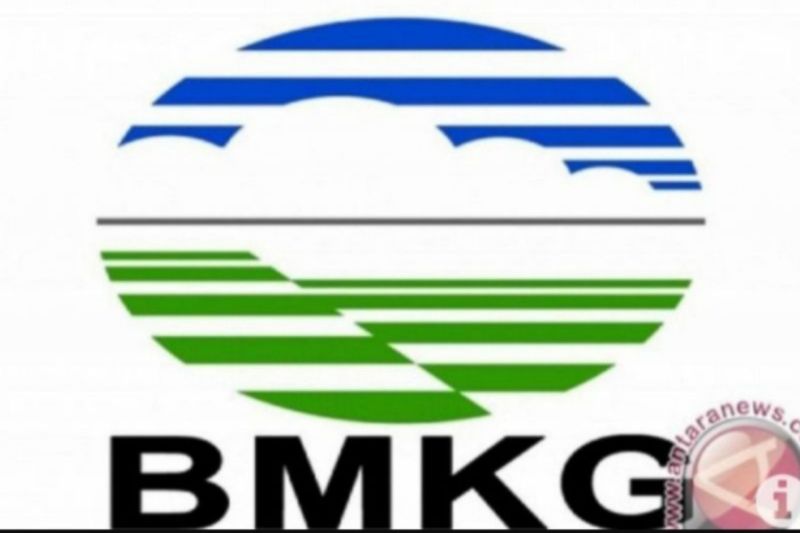 BMKG prediksi  sebagian Jakarta diselimuti awan tebal pada Rabu pagi