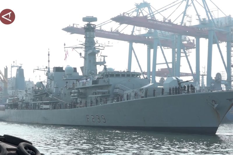 Kapal Perang Inggris HMS Richmond sandar di Jakarta – ANTARA News