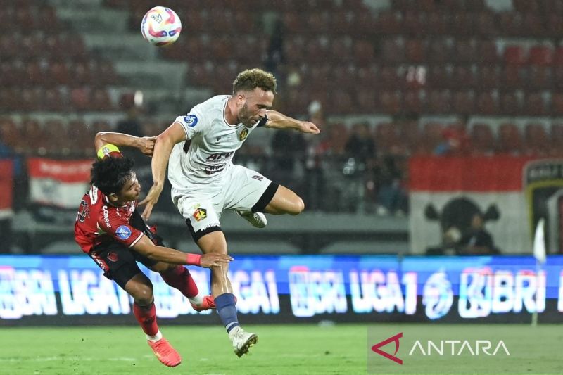 Ze Valente pulang ke Yogya, kali ini berseragam PSIM