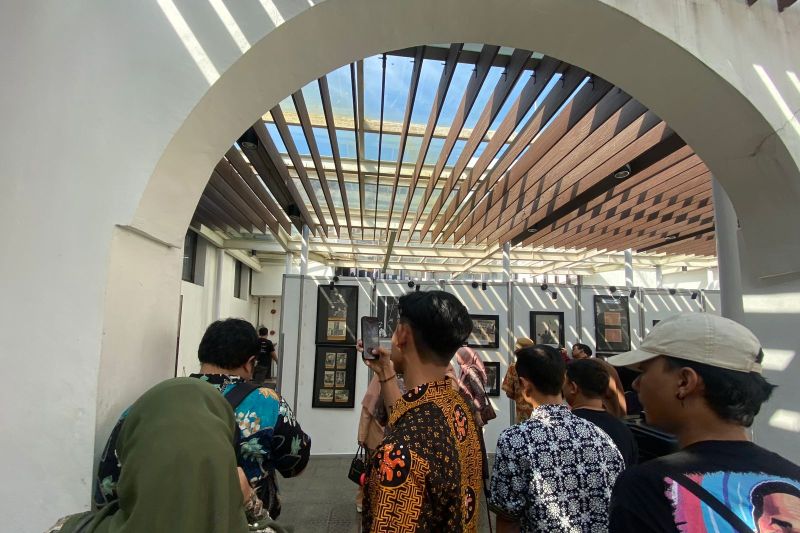 Seratusan lukisan bertema Bung Karno dipamerkan di Semarang