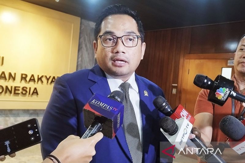 Ketua Komisi II DPR nilai putusan MK soal pemilu dipisah kontradiktif