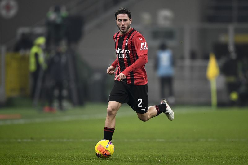 Bologna pulangkan Pobega ke Milan dan lepas Calabria serta Pedrola