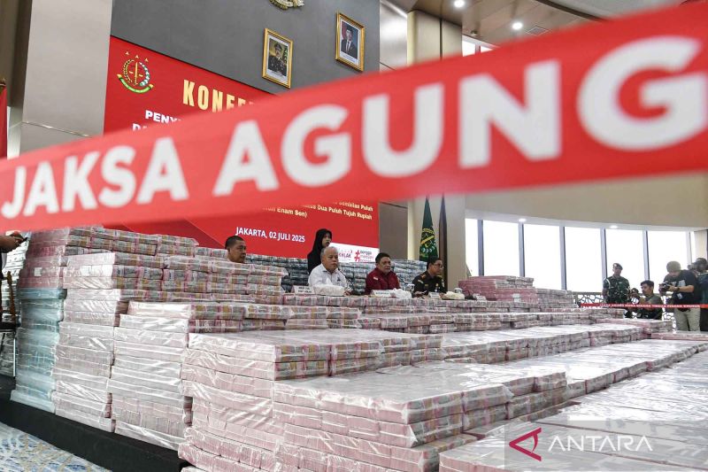 Ini alasan Kejagung tunjukkan uang triliunan dalam konferensi pers
