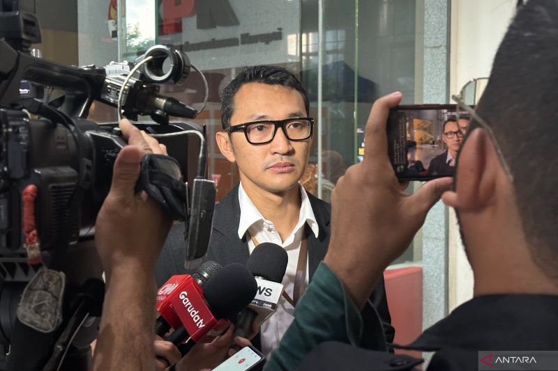 KPK cekal eks Sekjen MPR Maruf Cahyono usai jadi tersangka gratifikasi