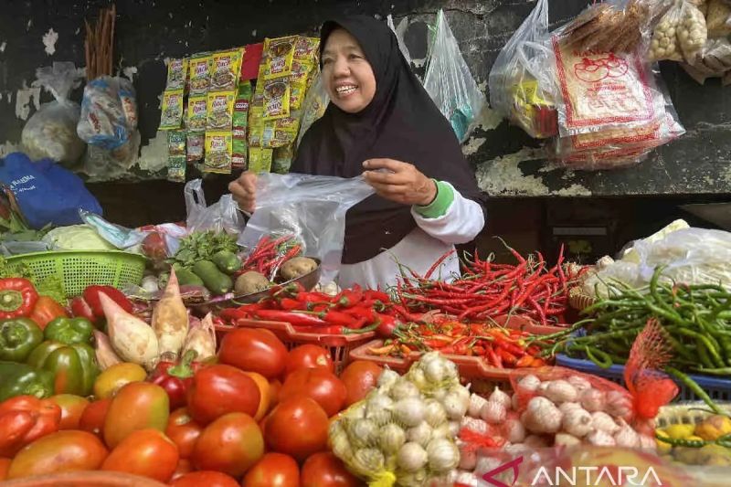 Bapanas: Harga cabai rawit Rp57.570/kg, bawang merah Rp42.074/kg