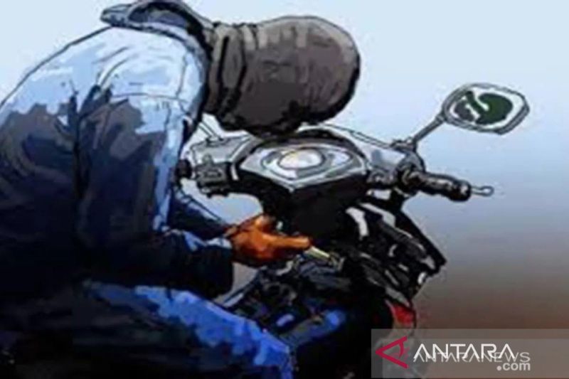 Komplotan spesialis pencuri motor di Jakbar diburu polisi