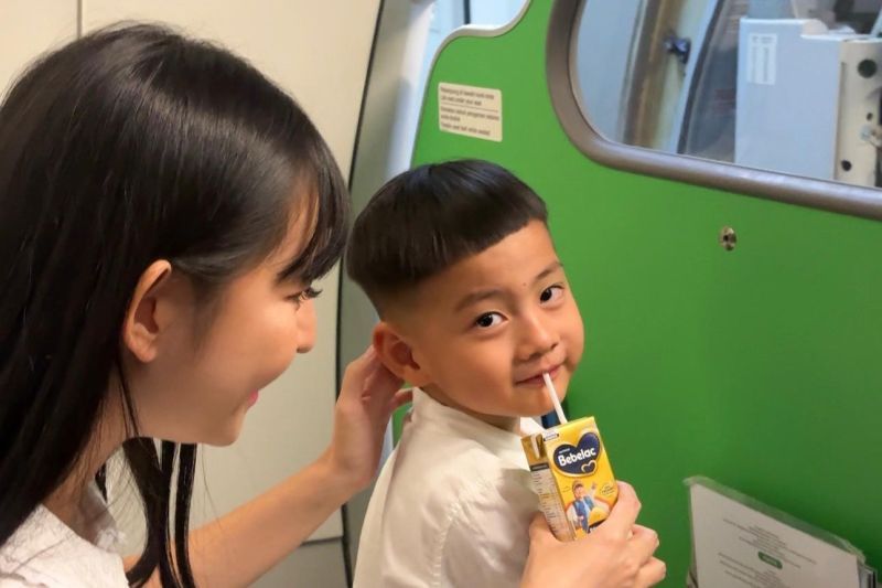 Bebelac-Citilink stimulasi kreativitas anak dalam penerbangan pesawat