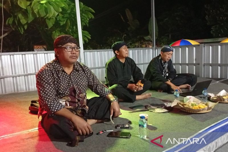 Budayawan Banyumas ajak masyarakat memaknai tradisi “Suran”