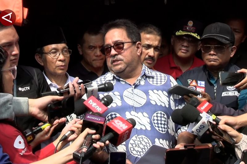 Rano Karno janji bangun kembali rumah korban kebakaran di Tebet – ANTARA News