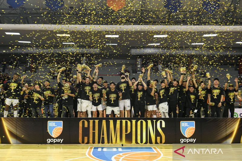 Ukir sejarah, Dewa United Banten juarai IBL 2025