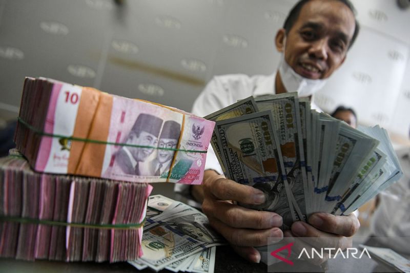 Rupiah pada Senin pagi melemah jadi Rp16.325 per dolar AS