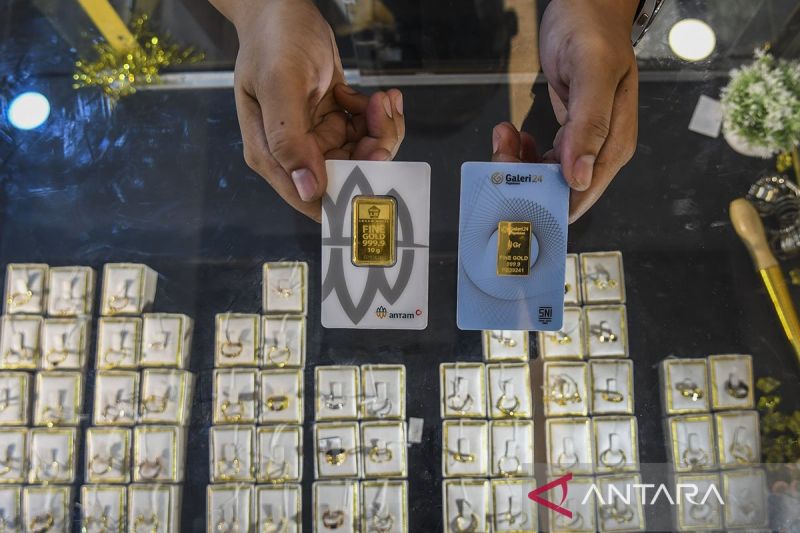 Harga emas UBS dan Galeri24 di Pegadaian hari ini kompak melonjak