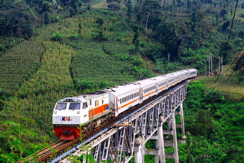 Integritas Menguatkan Langkah KAI Menuju Transportasi Ramah Lingkungan dan Berkelanjutan