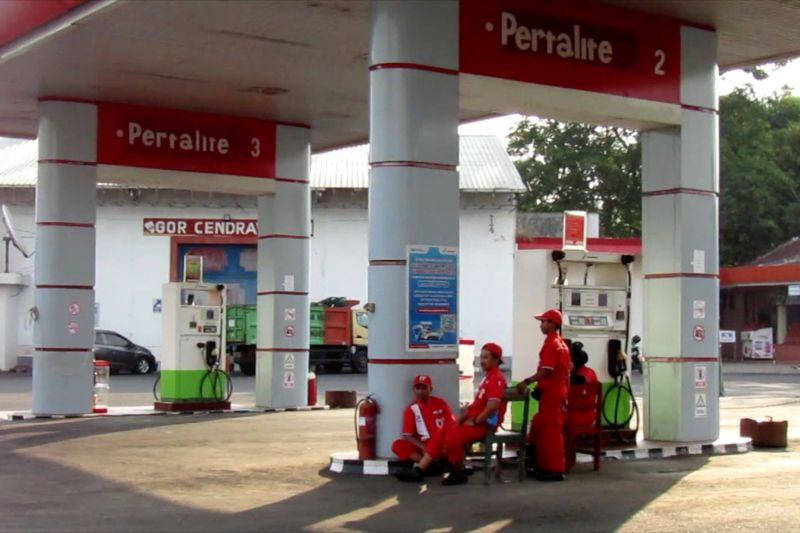 Pasokan BBM di Jember tersendat imbas penutupan jalur Gunung Gumitir – ANTARA News