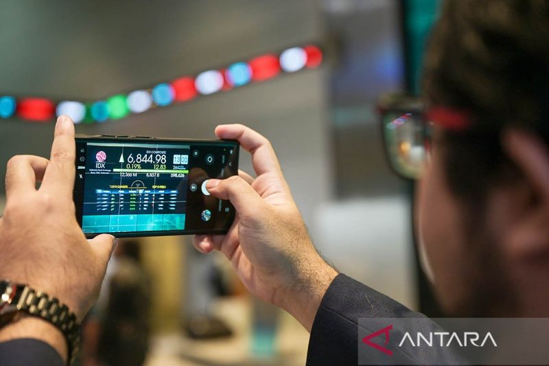 IHSG Rabu dibuka menguat 20,80 poin