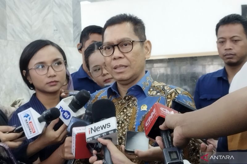 Wakil Ketua DPR tegaskan tunjangan rumah diberi agar tak bebani negara