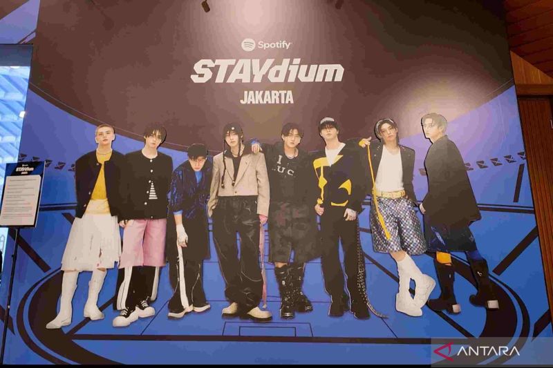 Merayakan album “Karma” Stray Kids dalam instalasi STAYdium Jakarta