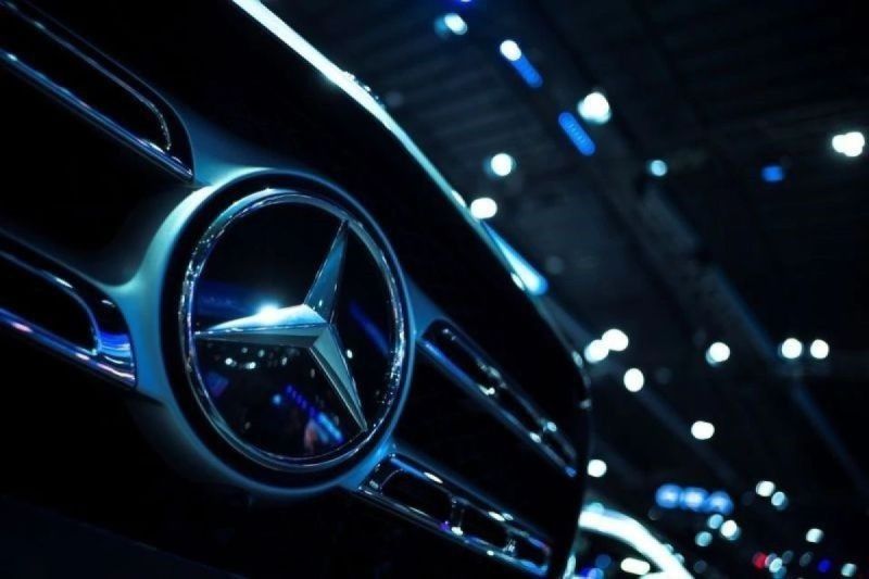 Mercedes tarik kembali mobil dengan peluang masalah pemasangan baut
