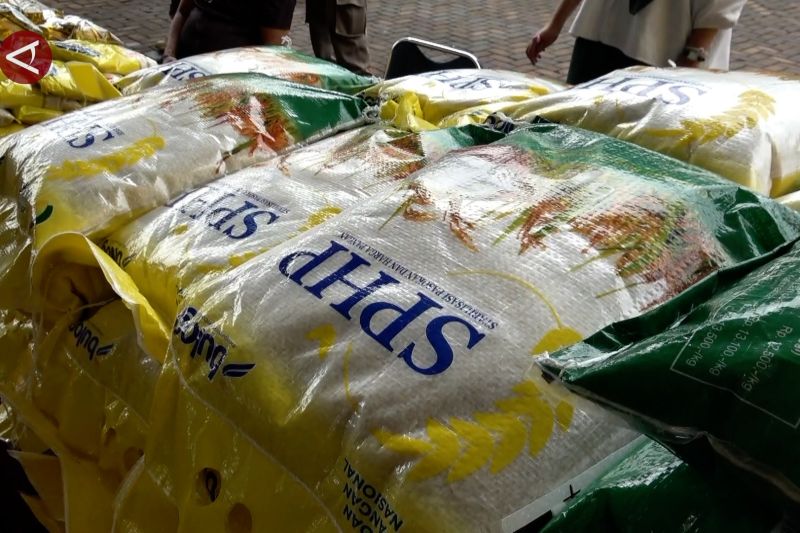 Bulog Sumbar siapkan 1.200 ton beras SPHP untuk GPM HUT RI ke-80 – ANTARA News
