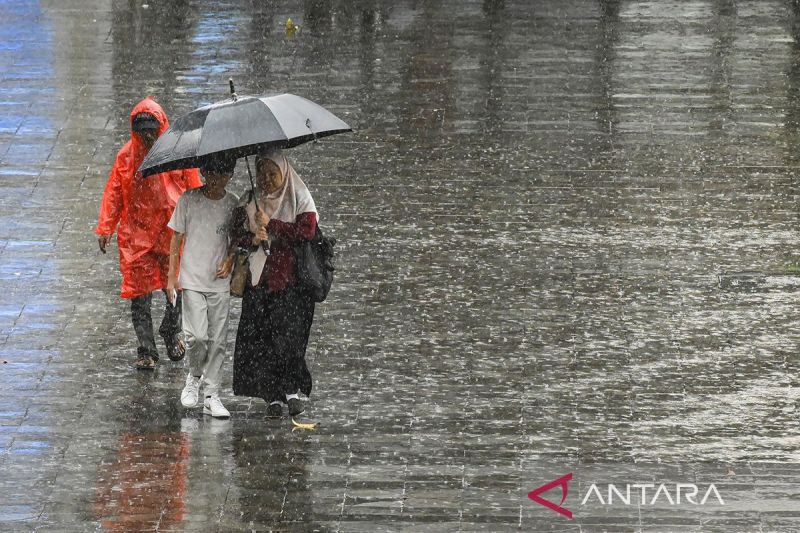Jakarta diprakirakan hujan ringan pada Sabtu sore