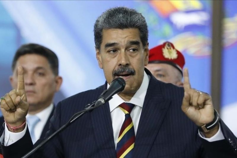 Trump ancam tembak jatuh jet Venezuela, Maduro sebut akan melawan