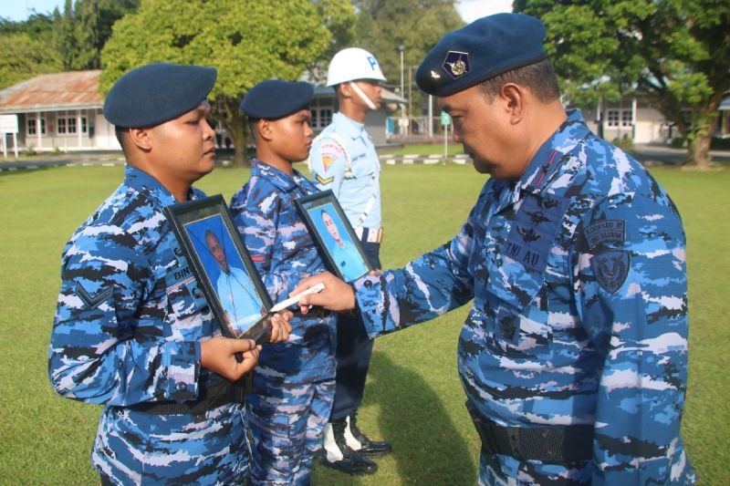 Danlanud pecat dua personel Lanud Silas Papare yang langgar kode etik